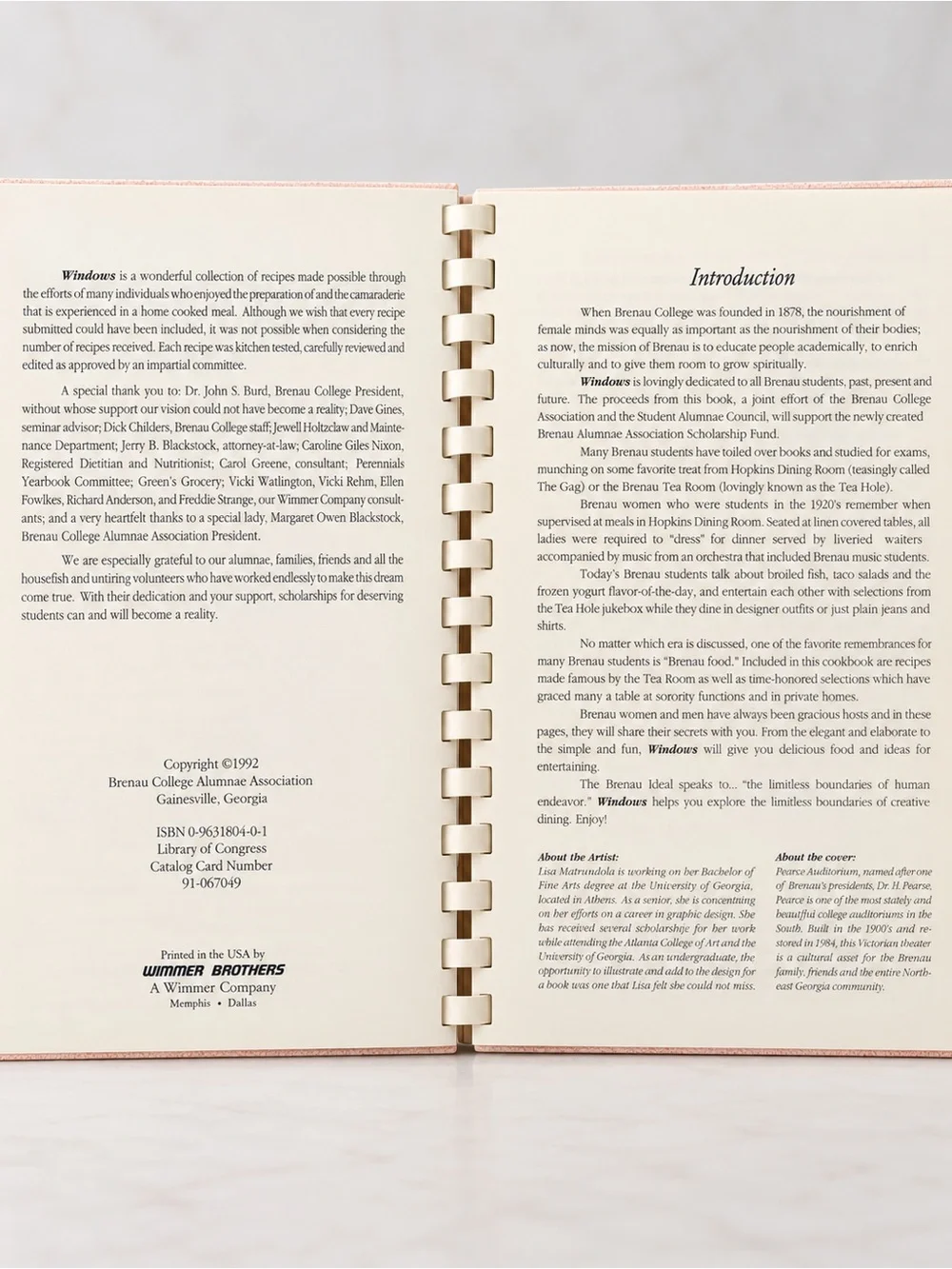 Vintage 1992 WINDOWS Reflections of Taste Brenau Alumnae Association Cookbook